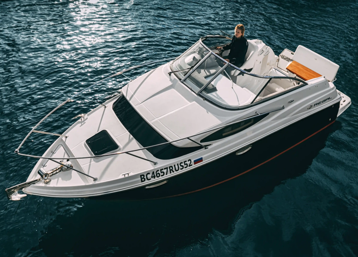 Катер Regal 256 «ФЛЭШ РОЯЛЬ»